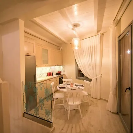 Jacuzzi In The Heart Of Oldtown Apartment *