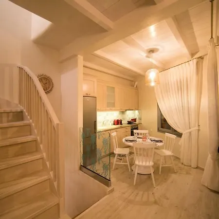 Jacuzzi In The Heart Of Oldtown Rethymno (Crete)